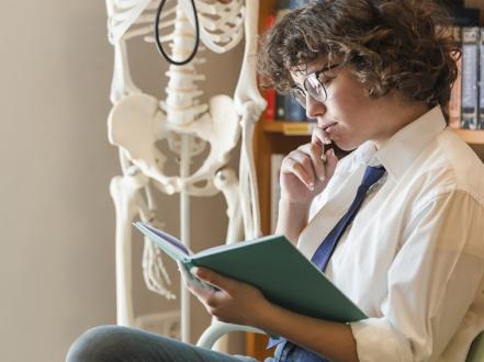 What is the Cause of Usher Syndrome? What are the Key Factors? photo
