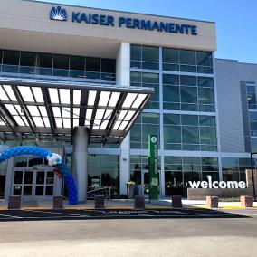 Optical Center | Kaiser Permanente Skyport Medical Offices photo