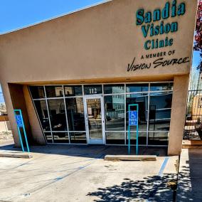 Sandia Vision Clinic: Cox Glendel E OD photo