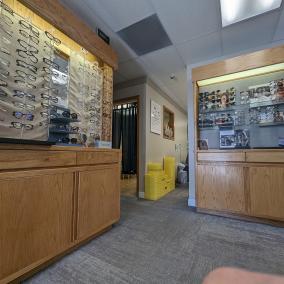 Advanced EyeCare Centers Centennial: Hayes A. Redmond, O.D. photo
