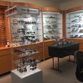 Amy T. Dinh, OD photo