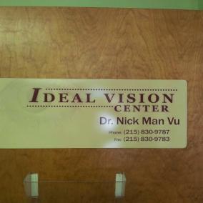 eye doctor photo