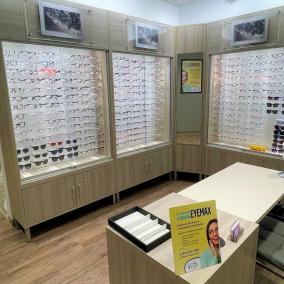 LooksBrite Eye Center photo