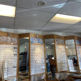 Optometrist photo