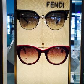 Optometrist photo