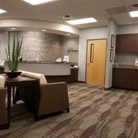 Tin Laser Vision Center photo
