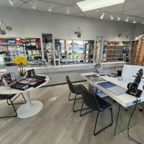 Vision Eyecare Center: Caceres Edgar R MD photo