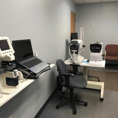 Opticare Vision Center photo