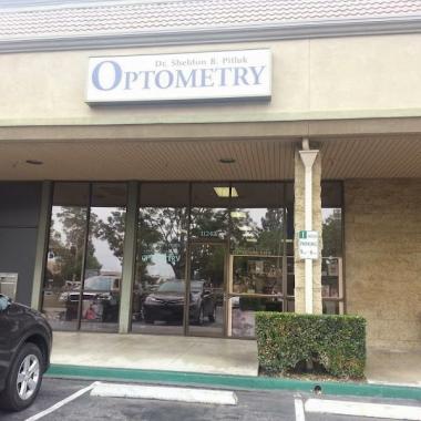 Dr. Reyes & Dr. Pitluk Optometry photo