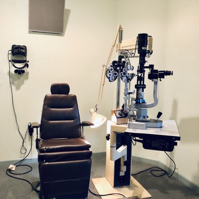 Dr. Roger Carlson, M.D. photo