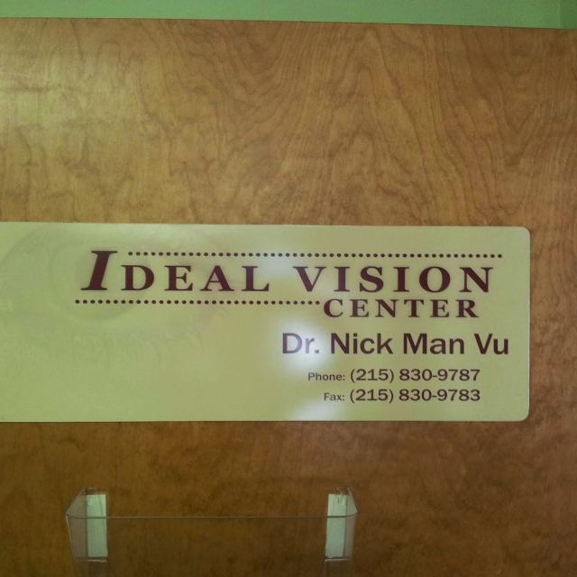 eye doctor photo