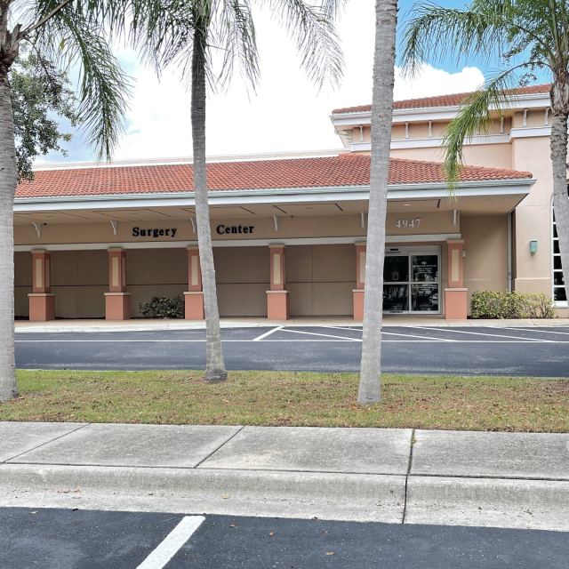 Joseph A. Hegleh MD FACS Florida Eye & Laser Institute photo