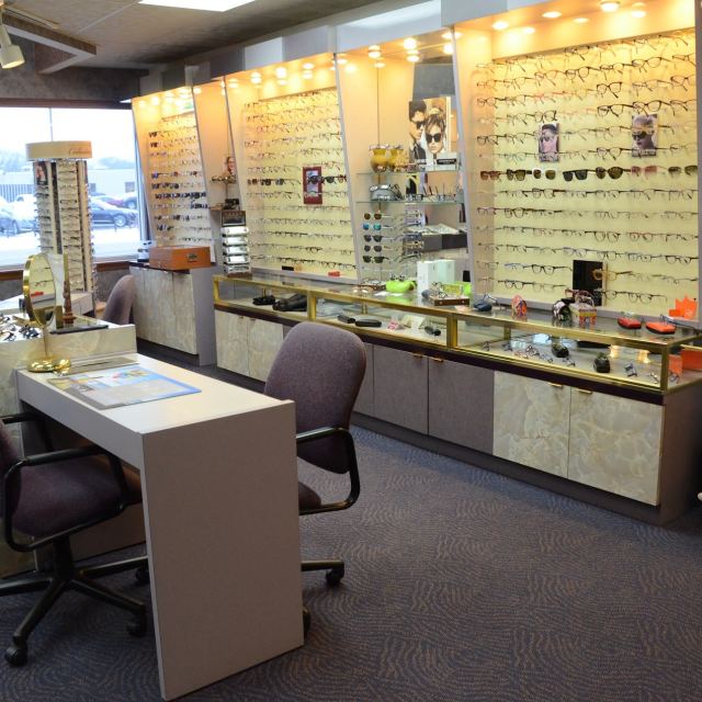 Milwaukee Eye Care Associates: Chesshire Susan H MD photo