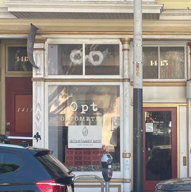 O p t Optometric photo