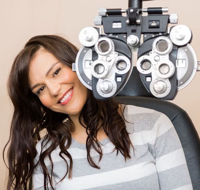 Optometrist photo