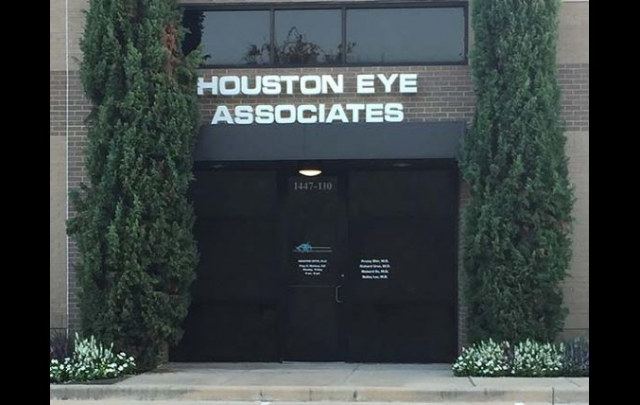Sugar Land Eye & Laser Center photo