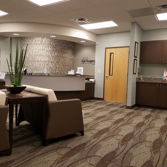Tin Laser Vision Center photo