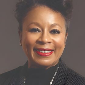 Angela Perry photo