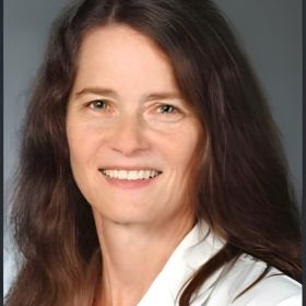 Carrie Davis photo