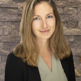 Julia Kuhn photo