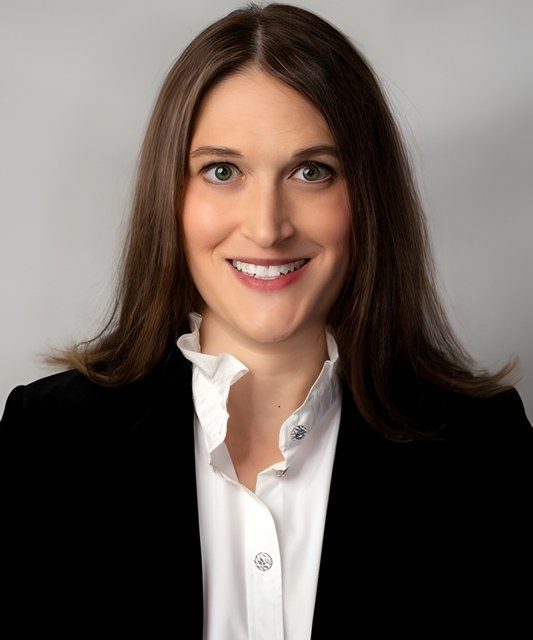 Christina Giles photo