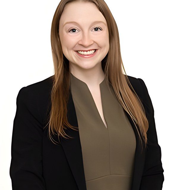 Elizabeth Bell photo