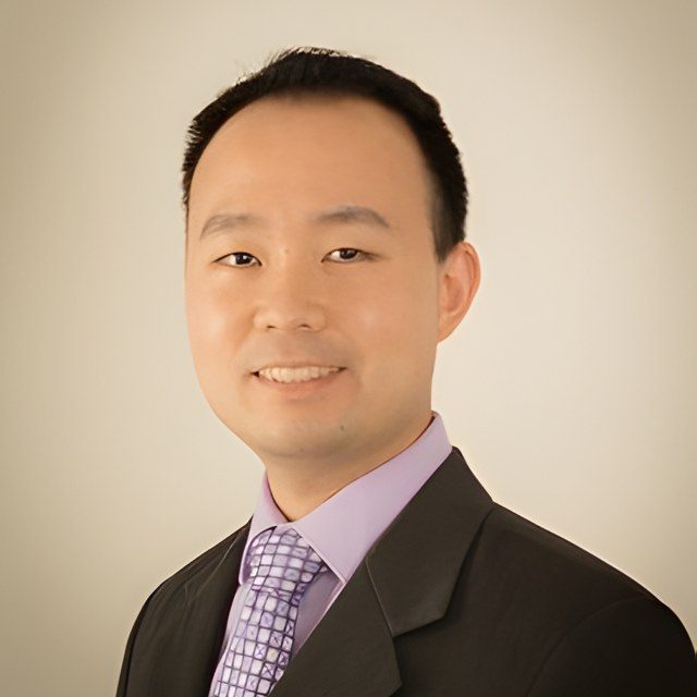 Gene K. Lee photo