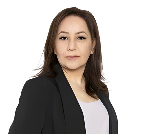 Neda Vatanpour photo