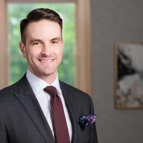 Dr. Aaron Holtebeck photo