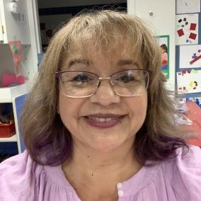 Dr. Esther Yang photo