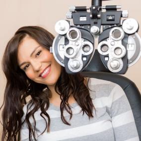 Optometrist photo