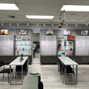 Optometrist photo