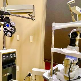 Professional Eyecare Associates: Bearden Jimbo OD photo