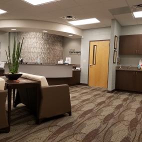 Tin Laser Vision Center photo