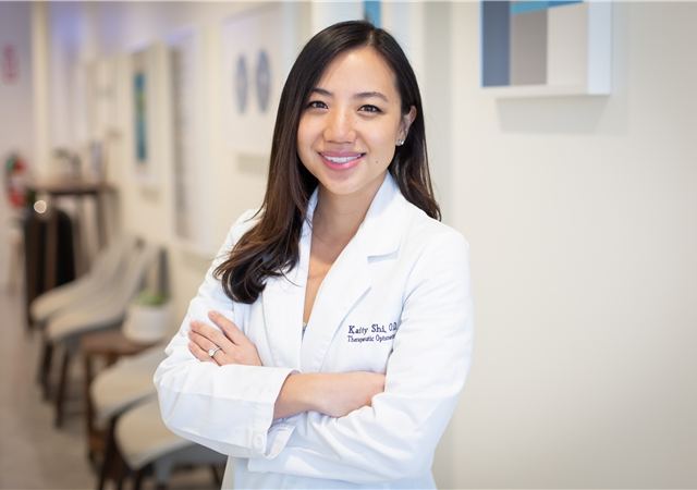 Dr. Kaity Shi, Optometrist photo