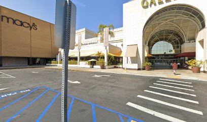 South Bay Galleria Optometric, Eyexam of CA photo