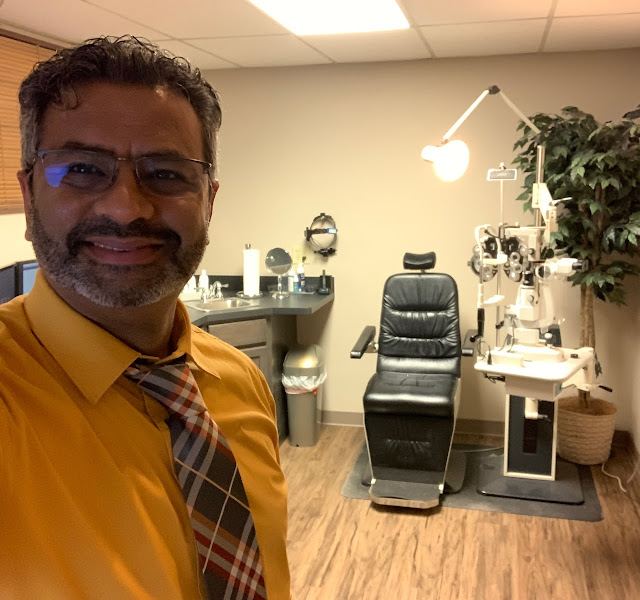 Joliet EyeCare Associates: Dr. Tauseef Tahir photo