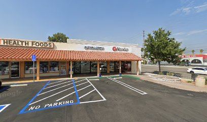 Justine Hsieh - North Tustin Eye Doctor photo