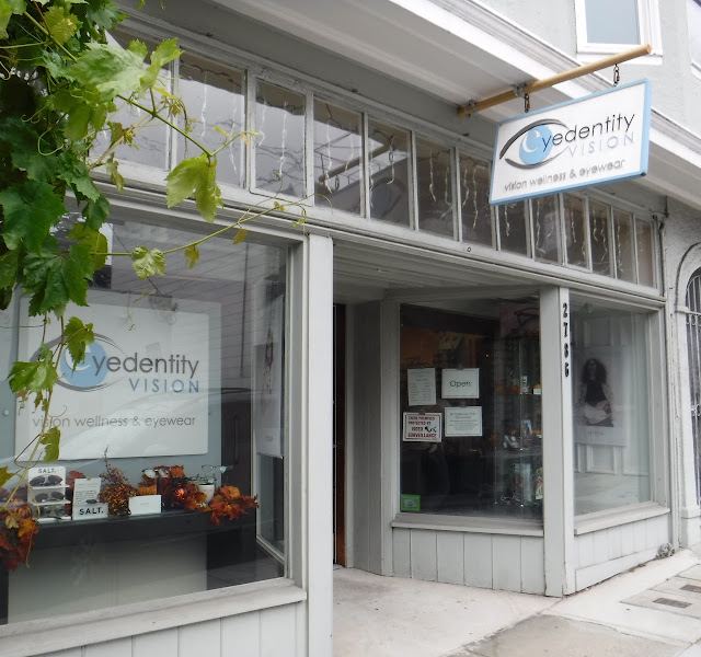 Eyedentity Vision Optometry: Carrie Lee OD photo