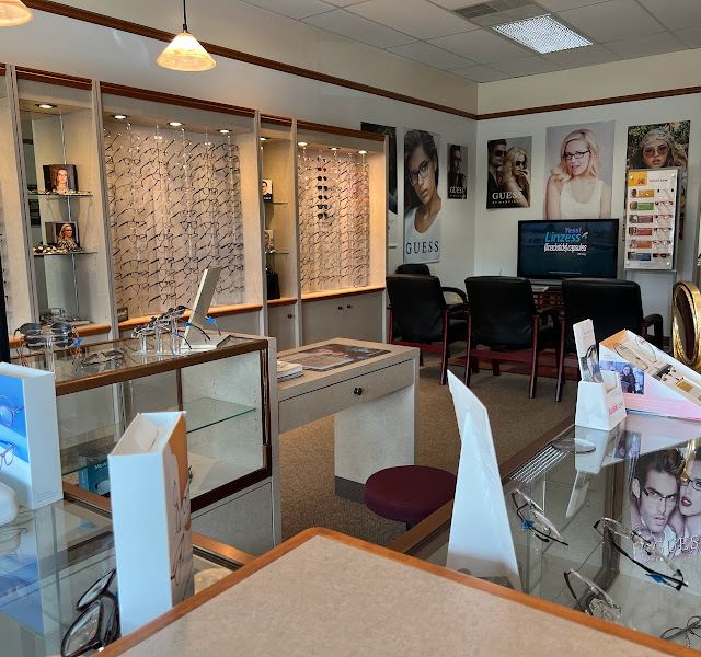 Focus Optical photo