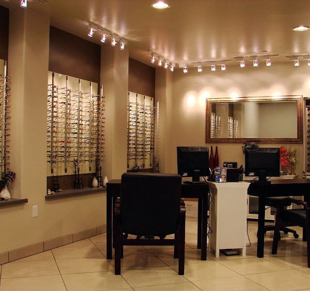 Advanced Eyecare Optometric Center photo