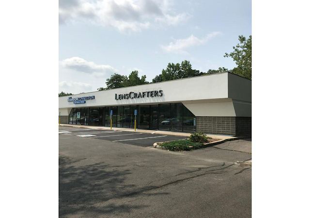LensCrafters photo