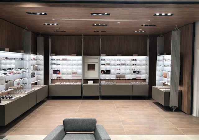 LensCrafters photo