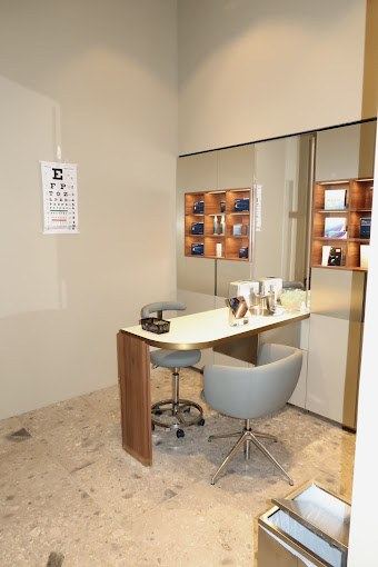 Eye care photo