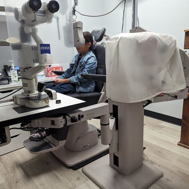 Optometrist photo
