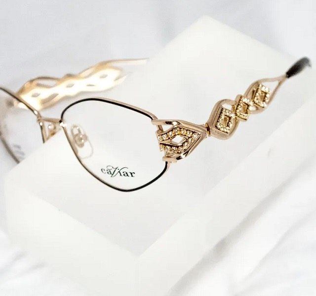 Van Optical photo