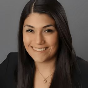Nilou Soltanian photo